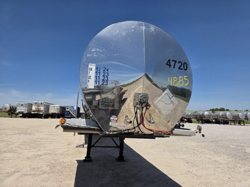 U-4885 1997 Polar 7000 Gallon Stainless Steel Semi Tanker
