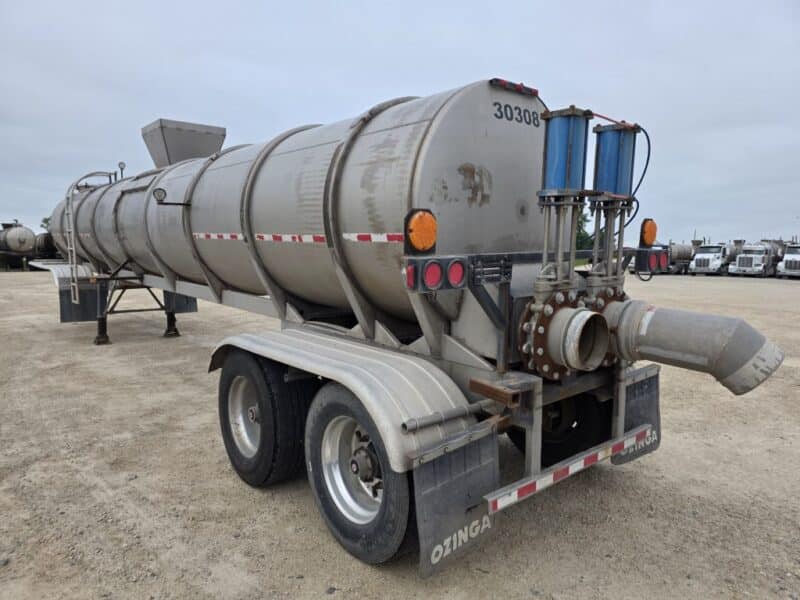 Dual 12″ U-4894 2003 West-Mark 6400 Gallon Stainless Steel Semi Tanker