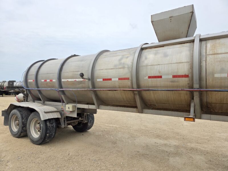 Dual 12″ U-4888 1980 Polar 6000 Gallon Stainless Steel Semi Tanker