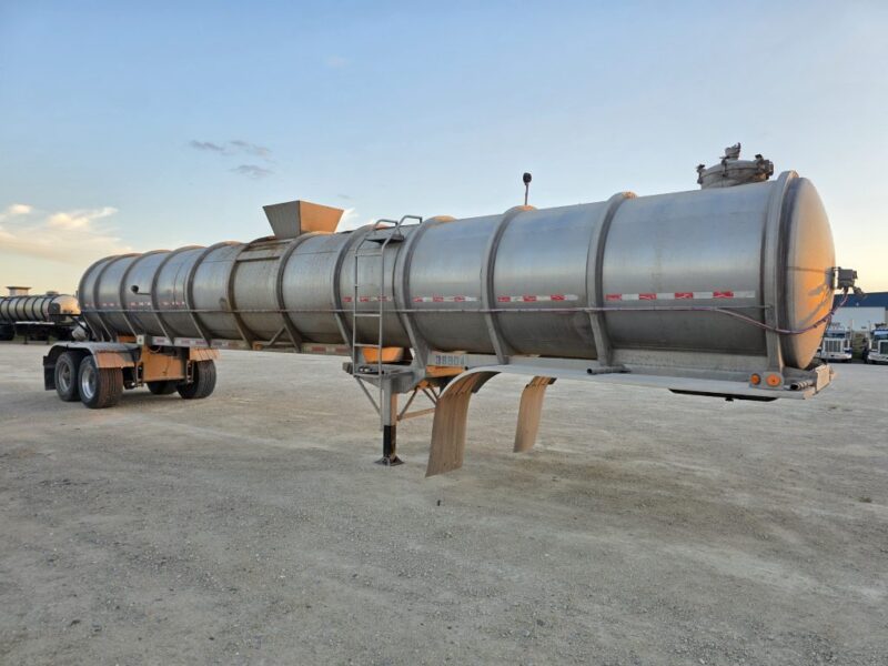 Dual 12″ U-4891 1987 Fruehauf 7000 Gallon Stainless Steel Semi Tanker