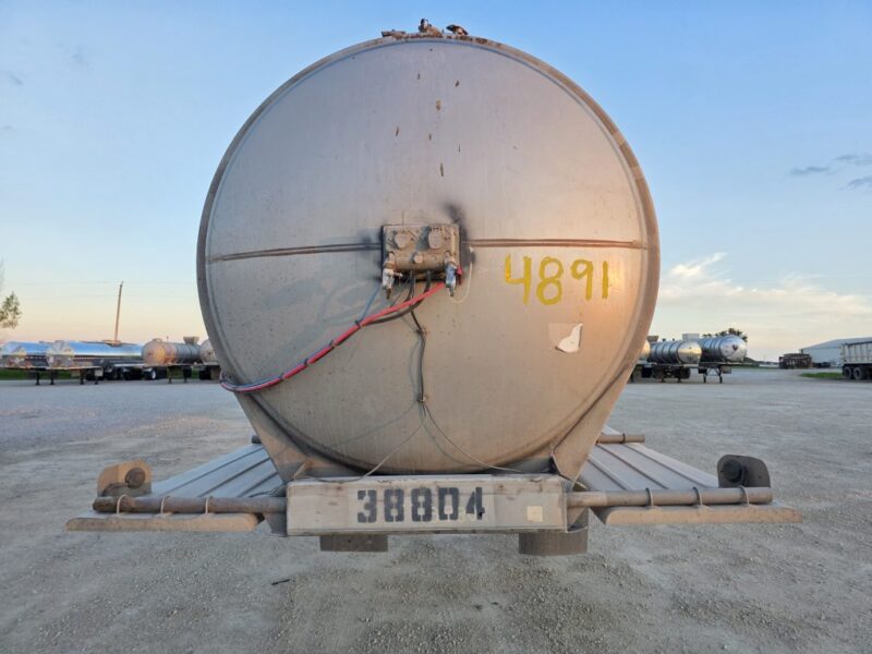 Dual 12″ U-4891 1987 Fruehauf 7000 Gallon Stainless Steel Semi Tanker