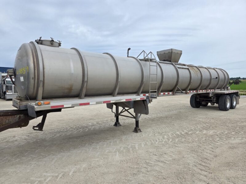 Dual 12″ U-4889 1985 Brenner 6000 Gallon Stainless Steel Semi Tanker