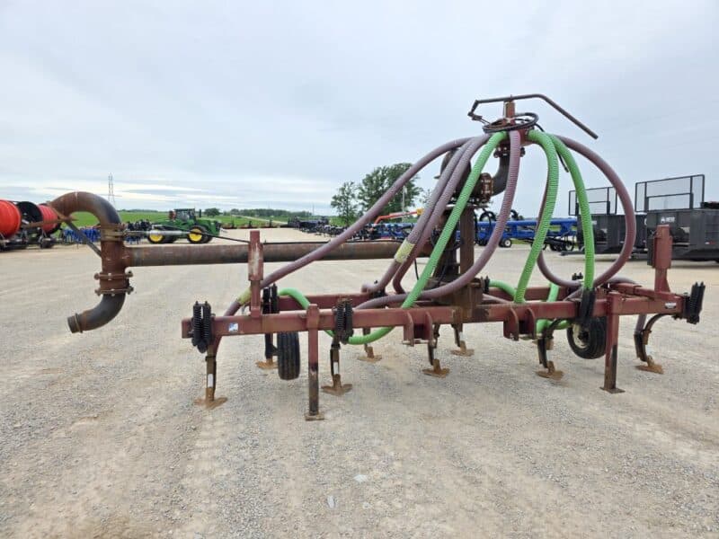 16′ Hydro Toolbar with 9 row units