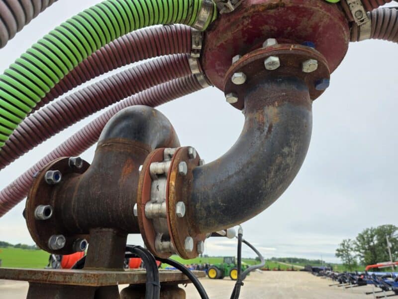 16′ Hydro Toolbar with 9 row units