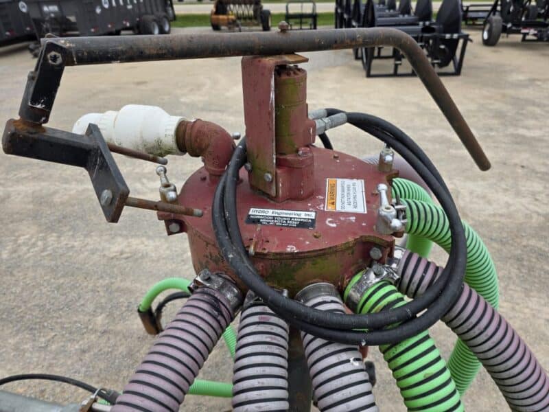 16′ Hydro Toolbar with 9 row units