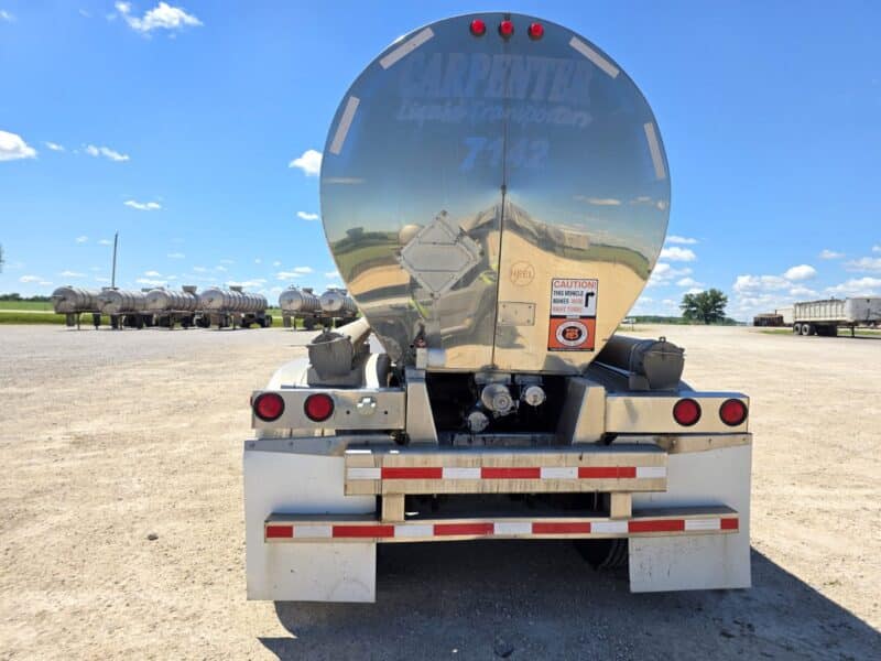 U-4884 1998 Polar 7000 Gallon Stainless Steel Semi Tanker
