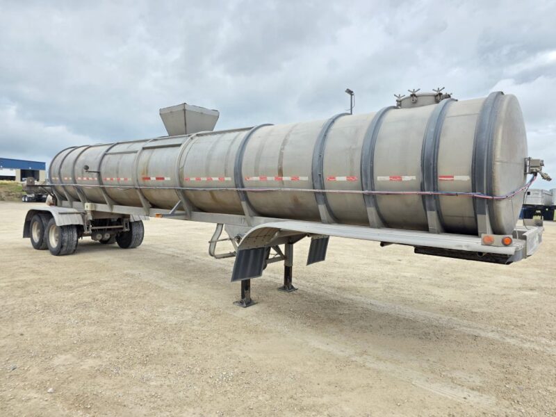 Dual 12″ U-4890 1996 Trailer 6000 Gallon Stainless Steel Semi Tanker
