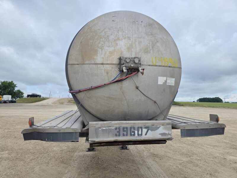 Dual 12″ U-4890 1996 Trailer 6000 Gallon Stainless Steel Semi Tanker