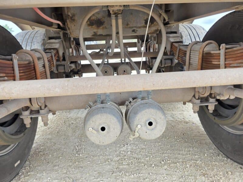 Dual 12″ U-4890 1996 Trailer 6000 Gallon Stainless Steel Semi Tanker
