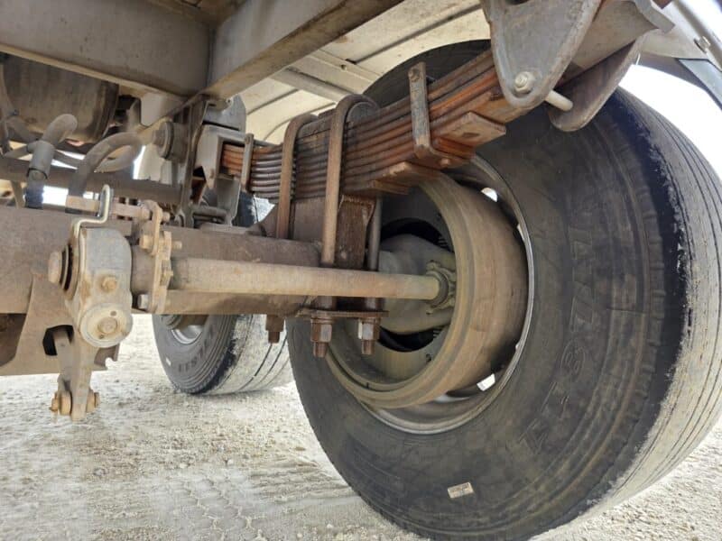 Dual 12″ U-4890 1996 Trailer 6000 Gallon Stainless Steel Semi Tanker