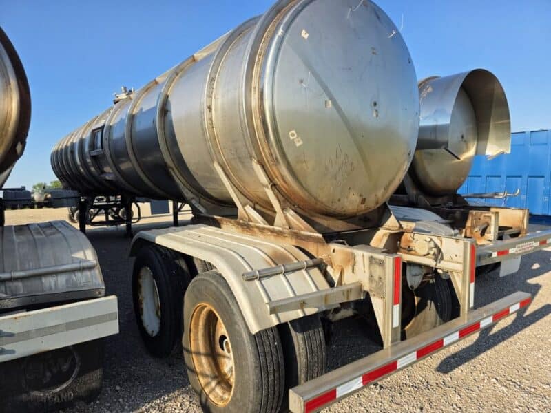 U-4886 1989 Bar-Bel 7000 Gallon Stainless Steel Semi Tanker