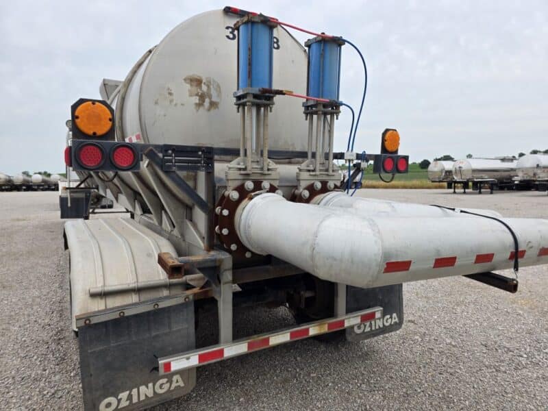 Dual 12″ U-4894 2003 West-Mark 6400 Gallon Stainless Steel Semi Tanker