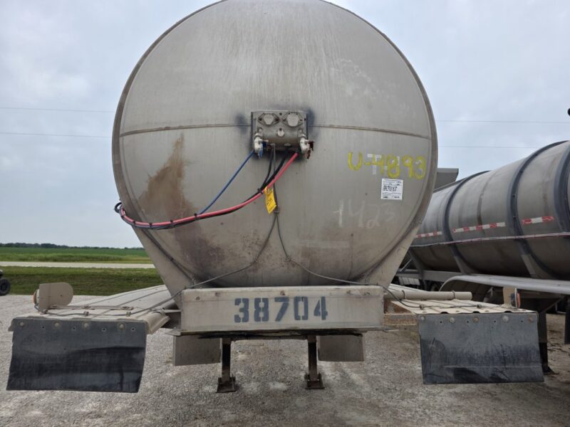 Dual 12″ U-4893 1987 Fruehauf 6700 Gallon Stainless Steel Semi Tanker