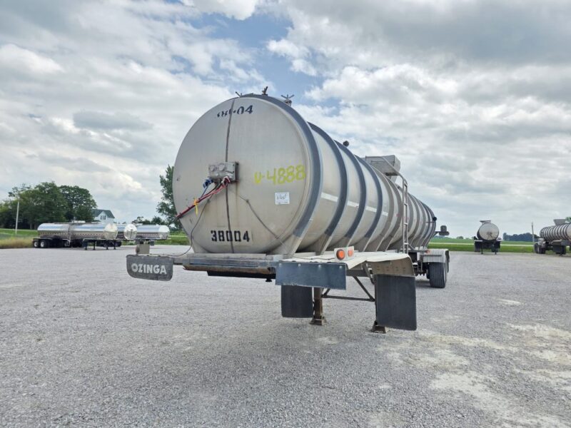 Dual 12″ Swivel U-4888 1980 Polar 6000 Gallon Stainless Steel Semi Tanker
