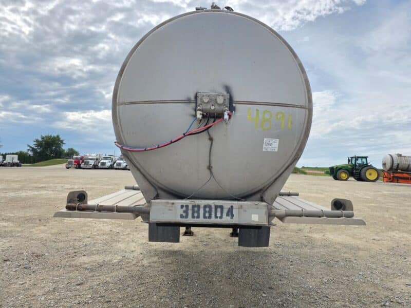 Dual 12″ U-4891 1987 Fruehauf 6700 Gallon Stainless Steel Semi Tanker