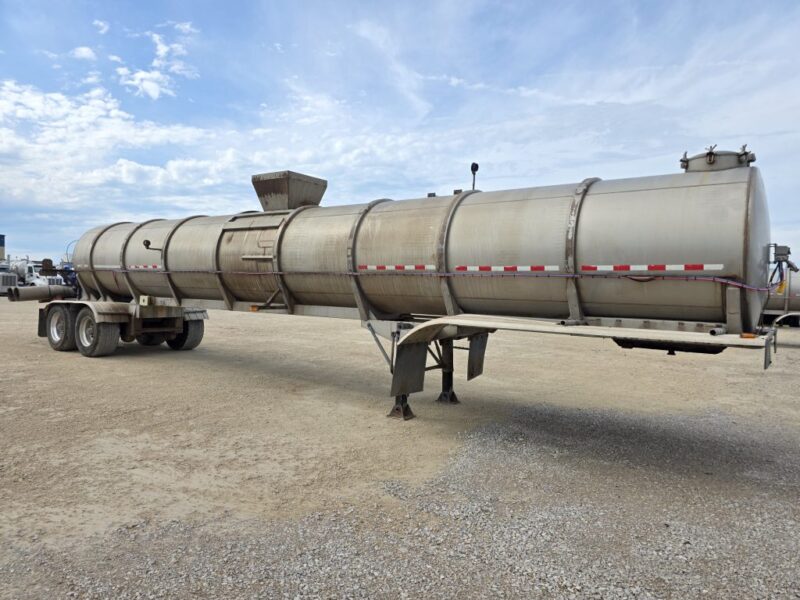 Dual 12″ U-4894 2003 West-Mark 6400 Gallon Stainless Steel Semi Tanker