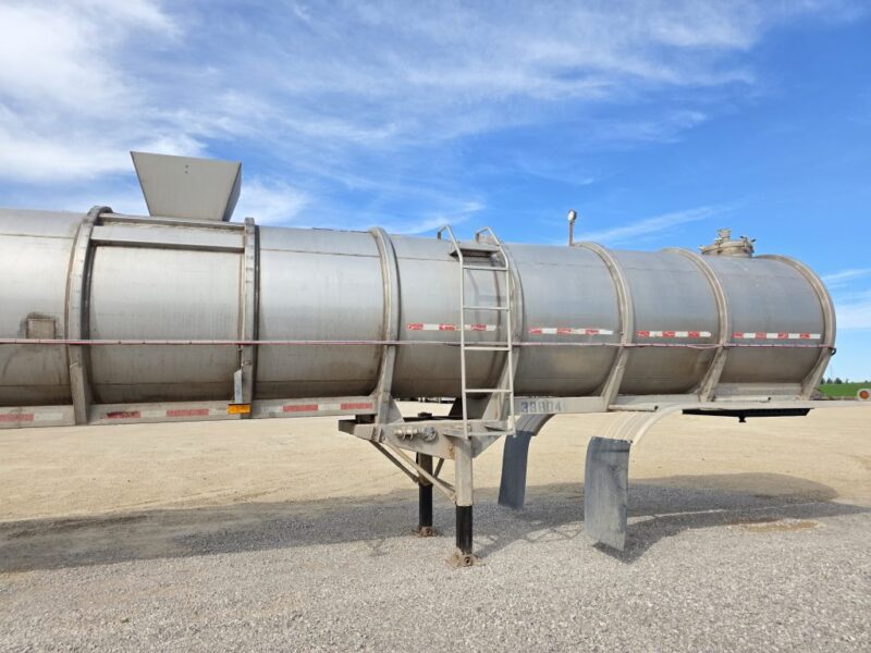 Dual 12″ U-4891 1987 Fruehauf 6700 Gallon Stainless Steel Semi Tanker w. 20″ Swivel