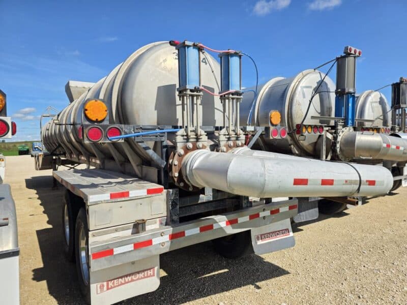 Dual 12″ U-4889 1985 Brenner 6000 Gallon Stainless Steel Semi Tanker