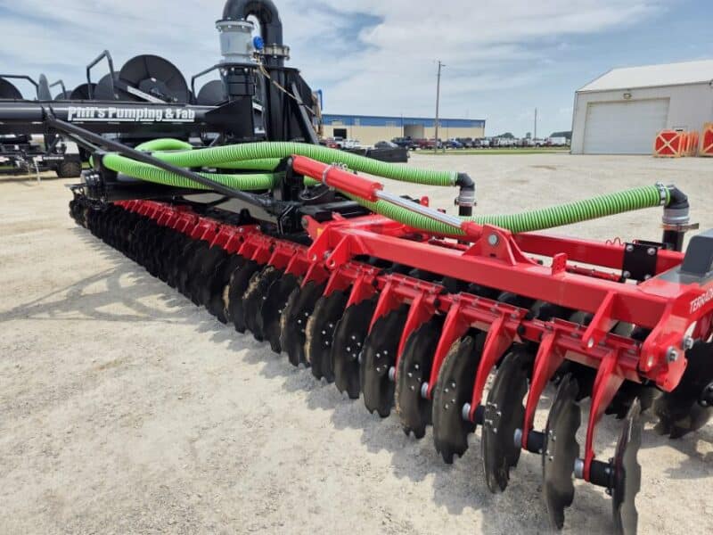 New Phil’s 28′ Pottinger Terradisc with 8″ HD Frame & Stinger