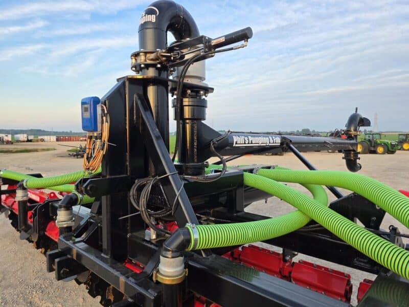 New Phil’s 28′ Pottinger Terradisc with 8″ HD Frame & Stinger