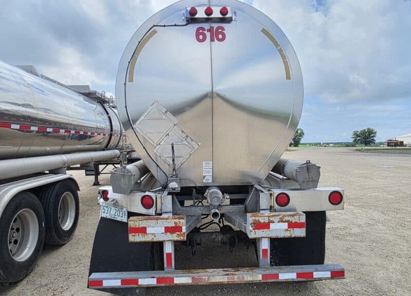 U-4898 1995 Brenner 7000 Gallon Stainless Steel Semi Tanker