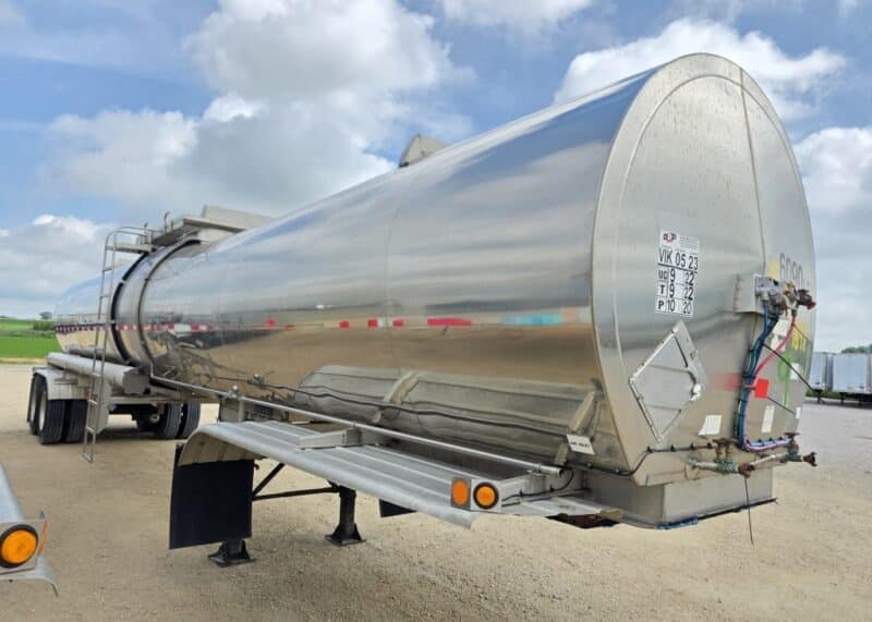 U-4897 2010 Brenner 7000 Gallon Stainless Steel Semi Tanker