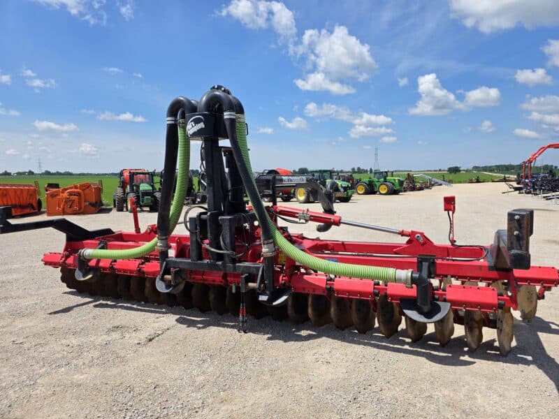 Phil’s Pumping 20′ Pottinger Disc Manure Incorporator w. 6″ Stinger