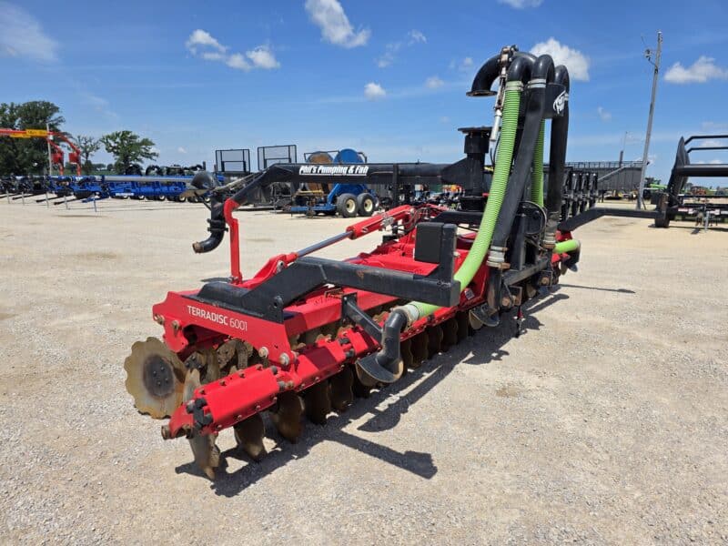 Phil’s Pumping 20′ Pottinger Disc Manure Incorporator w. 6″ Stinger