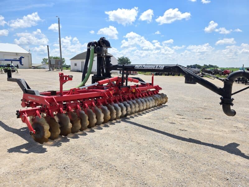 Phil’s Pumping 20′ Pottinger Disc Manure Incorporator w. 6″ Stinger