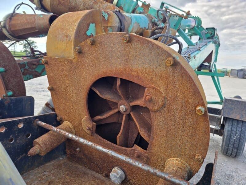 (2) 8′ Houle Pit Pumps and Trailer
