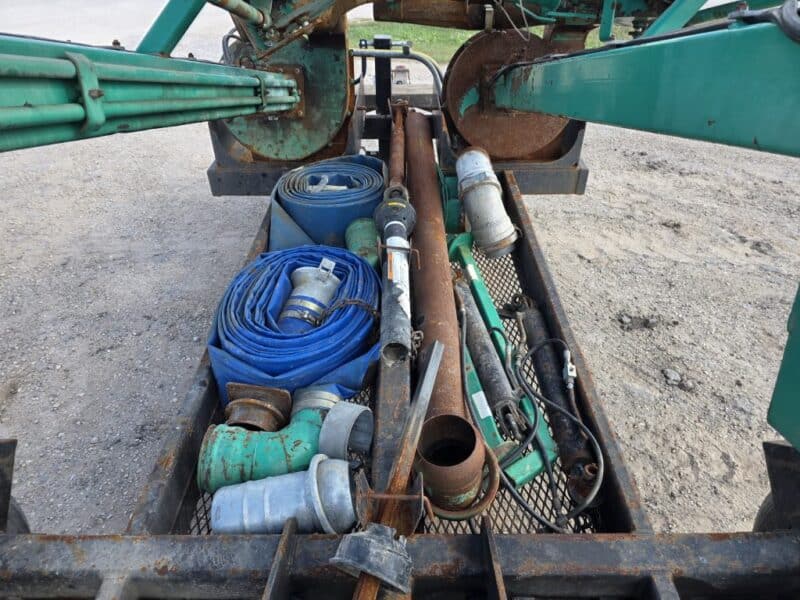 (2) 8′ Houle Pit Pumps and Trailer
