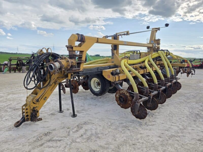 36′ Bazooka Farmstar Titan 1 Pulltype Toolbar