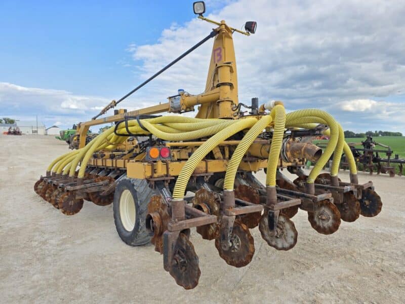 36′ Bazooka Farmstar Titan 1 Pulltype Toolbar