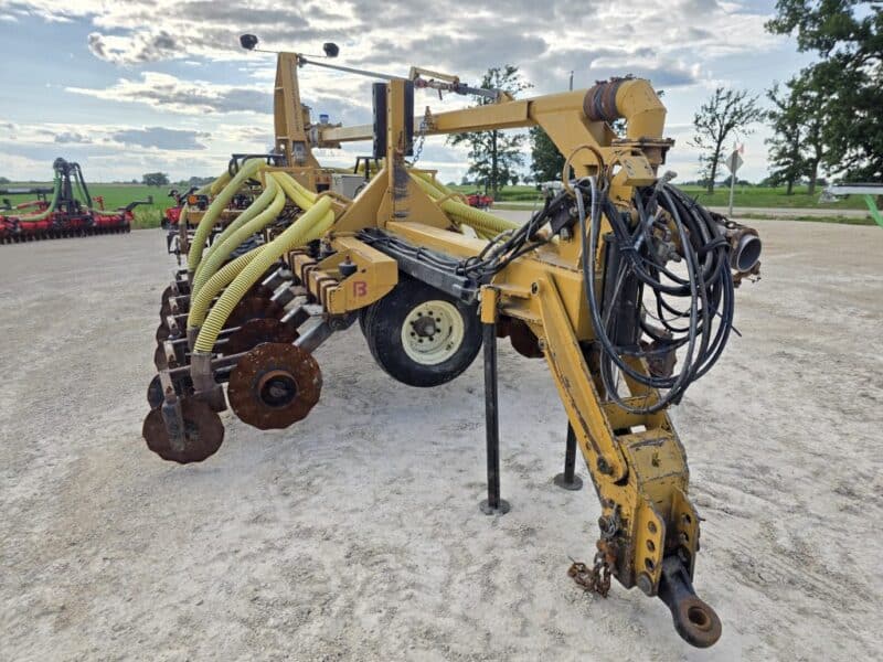36′ Bazooka Farmstar Titan 1 Pulltype Toolbar