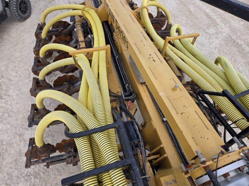 36′ Bazooka Farmstar Titan 1 Pulltype Toolbar