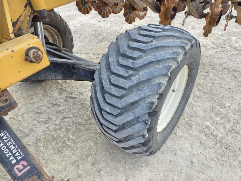 36′ Bazooka Farmstar Titan 1 Pulltype Toolbar