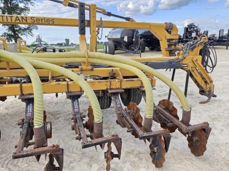 36′ Bazooka Farmstar Titan 1 Pulltype Toolbar