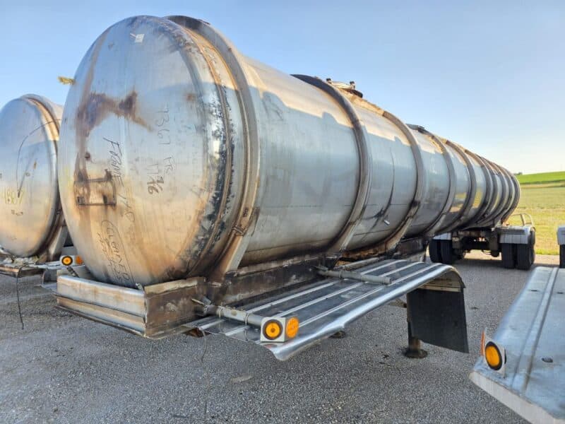 U-4896 1997 Brenner 6800 Gallon Stainless Steel Semi Tanker