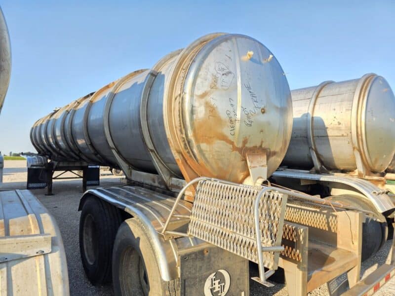 U-4896 1997 Brenner 6800 Gallon Stainless Steel Semi Tanker