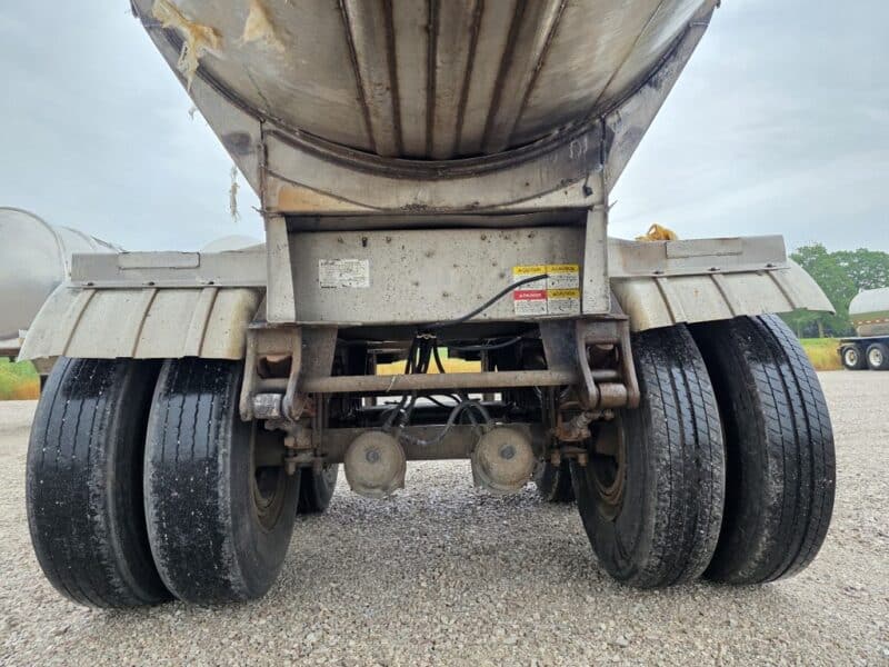 U-4898 1995 Brenner 7000 Gallon Stainless Steel Semi Tanker