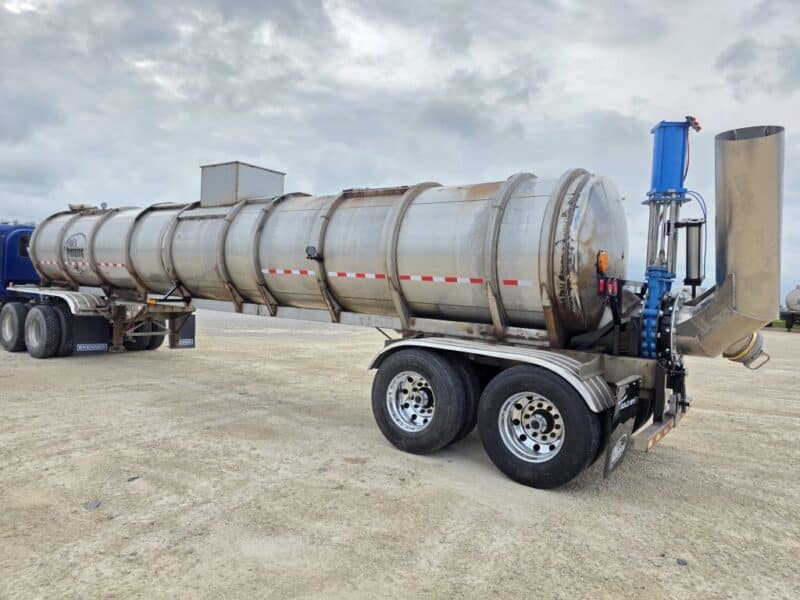 U-4896 1997 Brenner 6800 Gallon Stainless Steel Semi Tanker