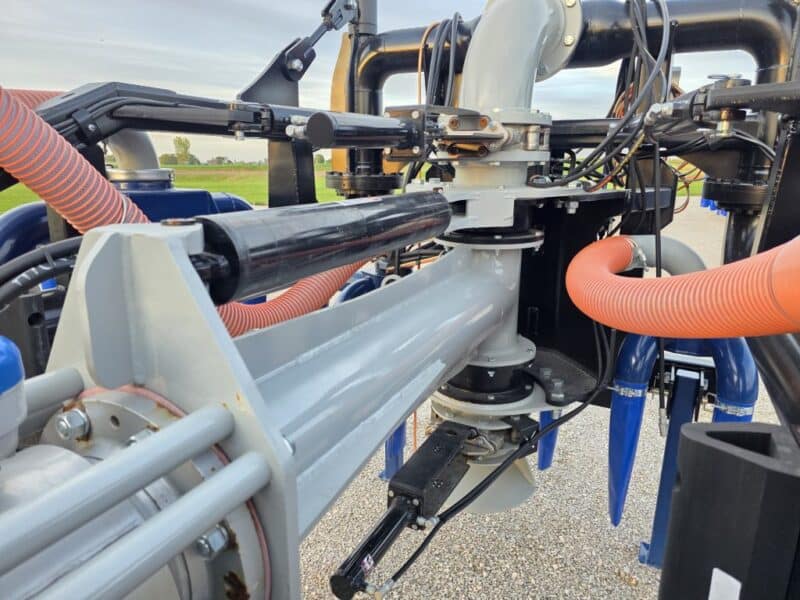 New 56′ Dribble Bar w. H.D. 8″ Stinger w. Mini Manifolds to 4″ Hoses