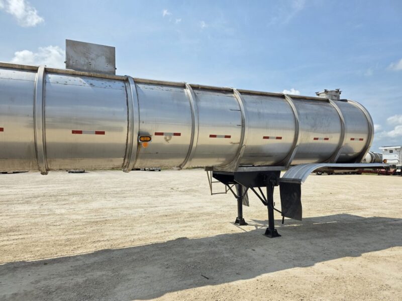 18″ U-4902 1985 Karikool 6500 Gallon Stainless Steel Semi Tanker w. 18in Unload
