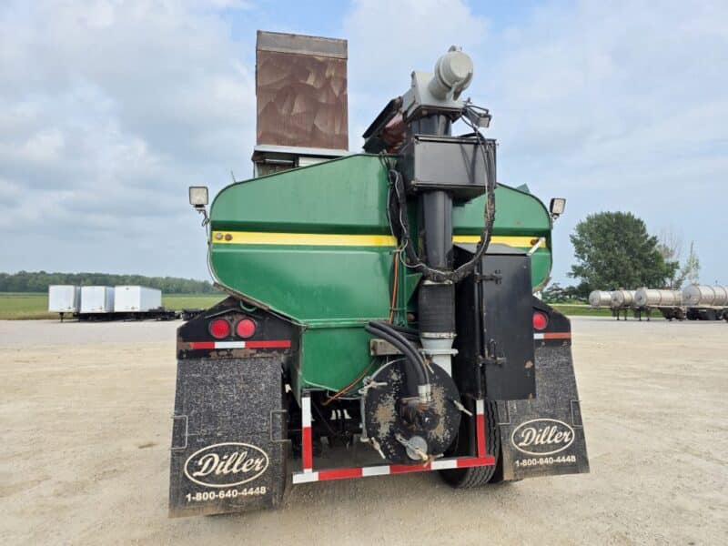 7000 Gallon Diller Semi Tanker with 8″ Offload Boom Kit.