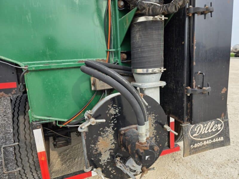 7000 Gallon Diller Semi Tanker with 8″ Offload Boom Kit.