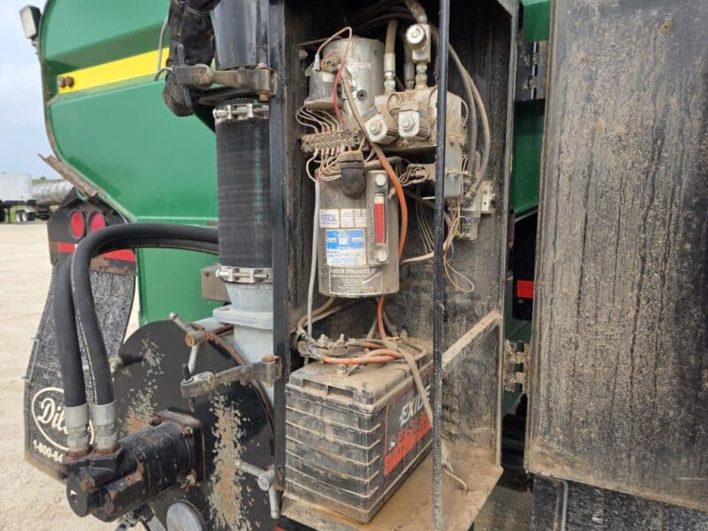 7000 Gallon Diller Semi Tanker with 8″ Offload Boom Kit.