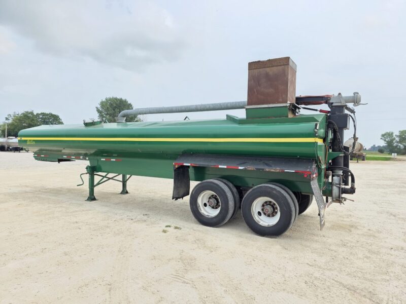 7000 Gallon Diller Semi Tanker with 8″ Offload Boom Kit.