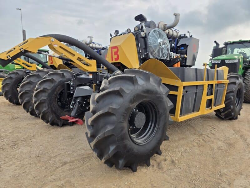 2026 Bazooka FarmStar Wolverine w. 6.8L John Deere 300 HP