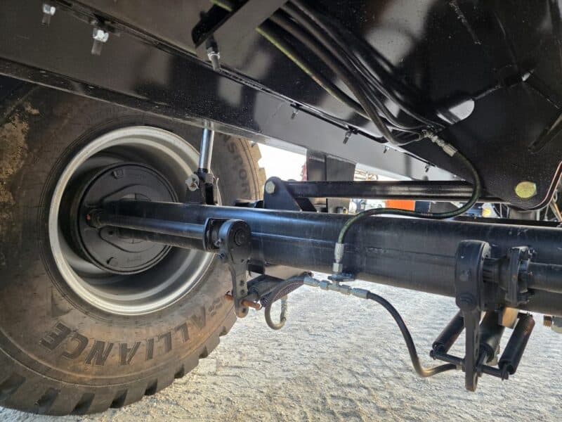 Honey Badger 6000 Gallon Manure Spreader