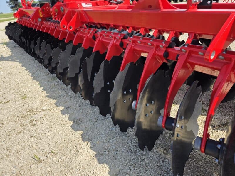 Phil’s Pumping 20′ Pottinger Disc Manure Incorporator w. 6″ Stinger